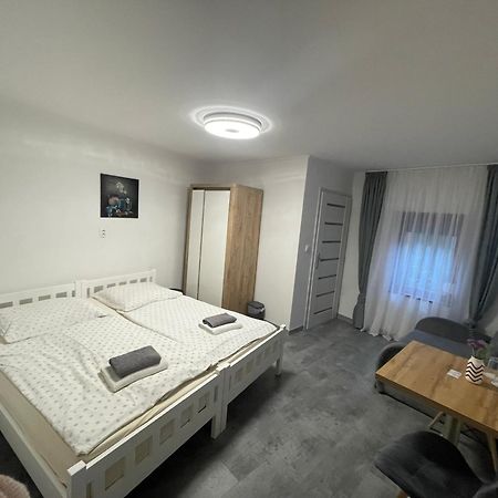 Bed and Breakfast Penzion Dori Diakovce Zewnętrze zdjęcie